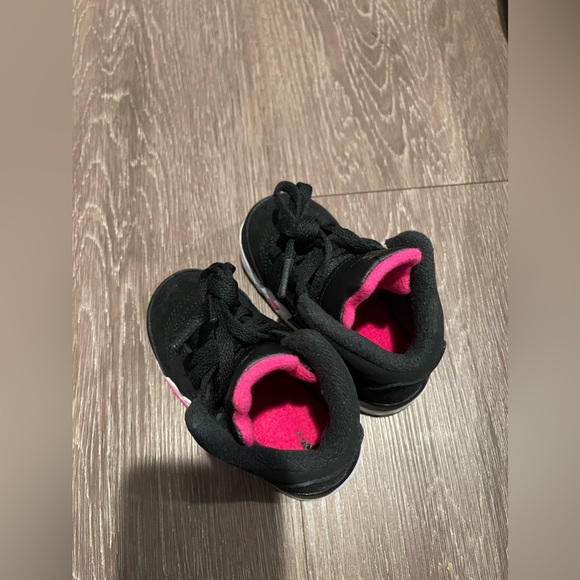 Jordan 5 Retro - Black/Pink/White (TD) - Picture 6 of 8